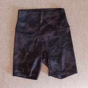 Dark Camo Workout Shorts, No Front Seam